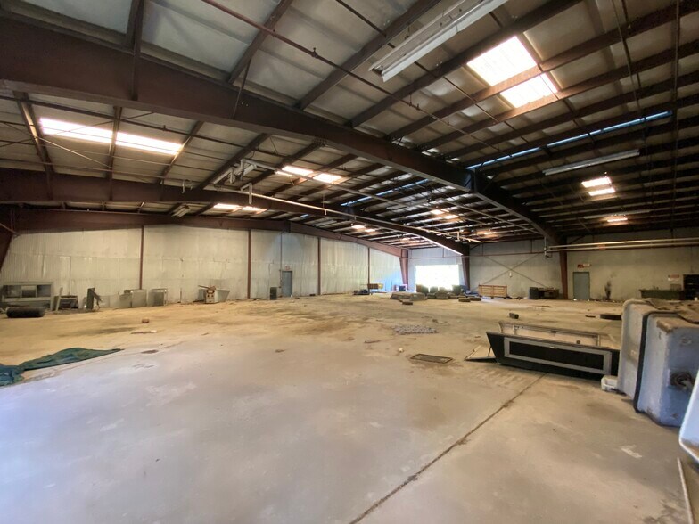 More Photos Of 520 Reese St, Emporia Warehouse For Sale