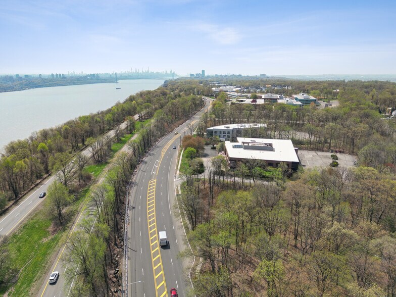 More Photos Of 1000 Sylvan Ave, Englewood Cliffs Office For Sale