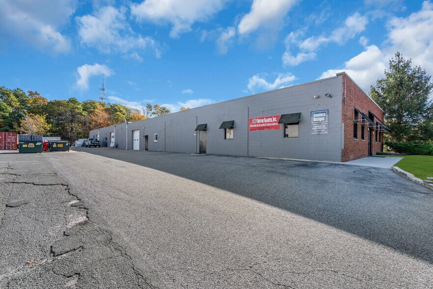 More Photos Of 1304 Roller Rd, Ocean Warehouse For Sale