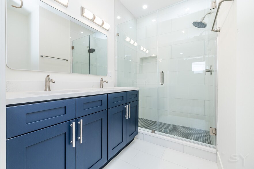 More Photos Of 2611 21st st, Chicago Apartments For Sale
