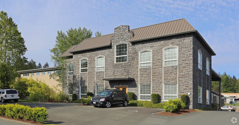 More Photos Of 6578 Bryn Rd, Central Saanich Service For Lease