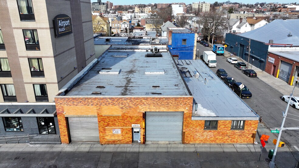 More Photos Of 13919 Archer Ave, Jamaica Industrial For Sale
