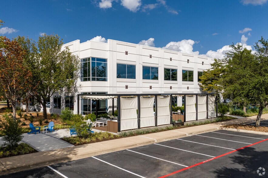 More Photos Of 101 E Old Settlers Blvd, Round Rock Medical For Lease