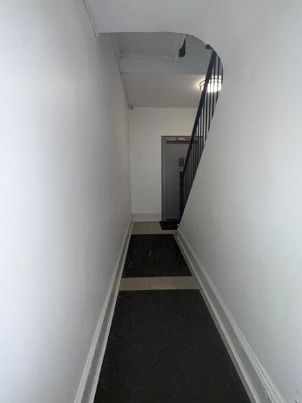 More Photos Of 39 E 31st St, New York Office For Sale