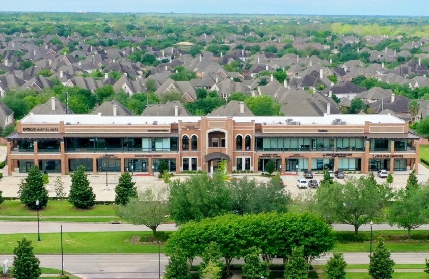 More Photos Of S Hwy 59 & University Blvd, Sugar Land Unknown For Lease