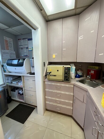 More Photos Of 523 Westfield Ave, Elizabeth Medical For Lease