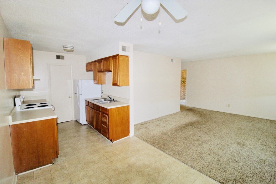 More Photos Of 656 Woodyard Rd, Trenton Apartments For Sale