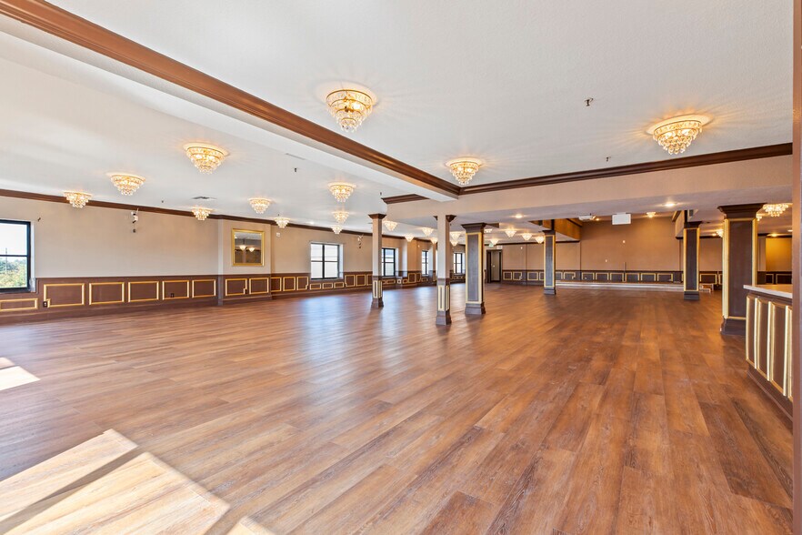 More Photos Of 915-917 J St, Modesto General Retail For Sale