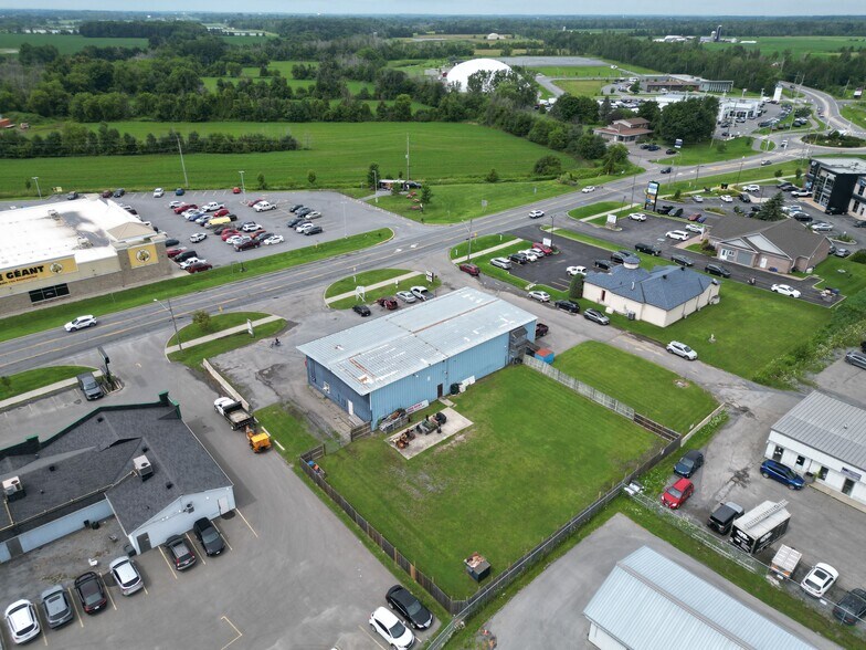 More Photos Of 671 Notre Dame St, Russell Service For Sale