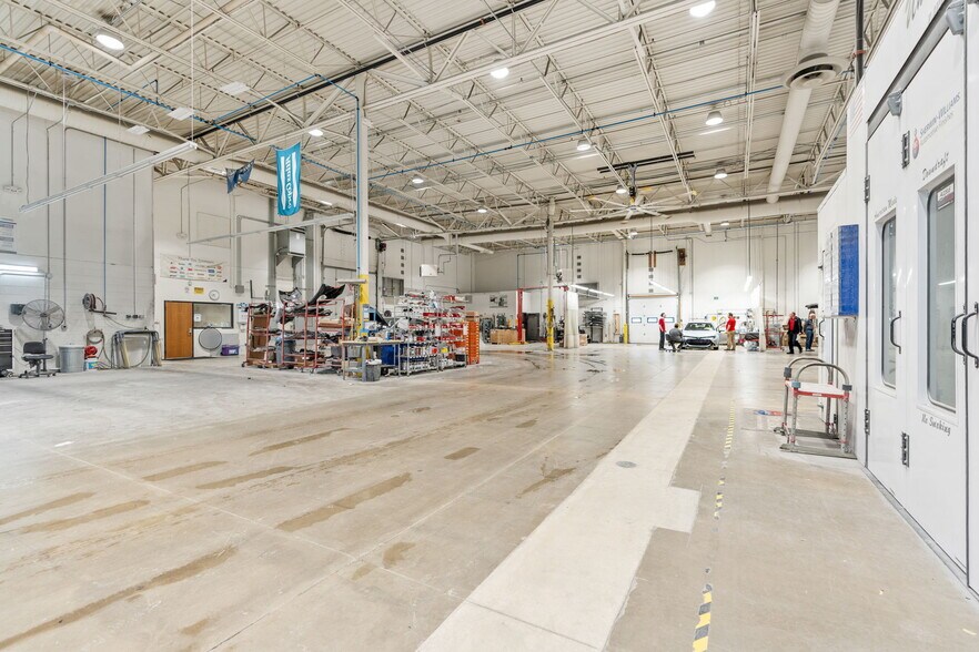 More Photos Of 2905 Lexington Ave S, Eagan Flex For Sale