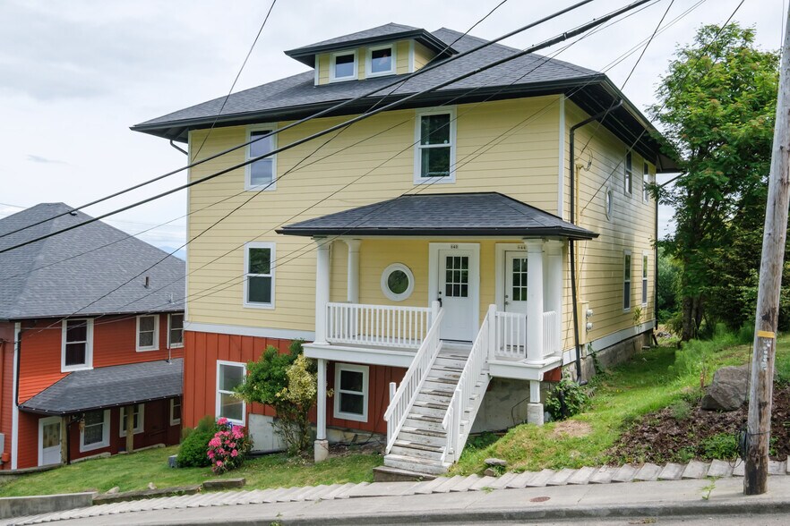 More Photos Of 640 8th St, Astoria Apartments For Sale