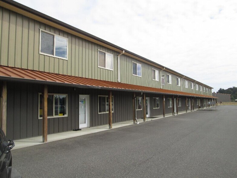 More Photos Of 2693 Delta Ring Rd, Ferndale Warehouse For Lease