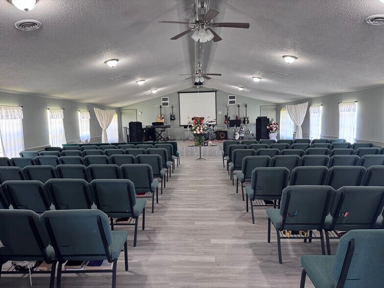 More Photos Of 307 Acker St, Magnolia Flex For Sale