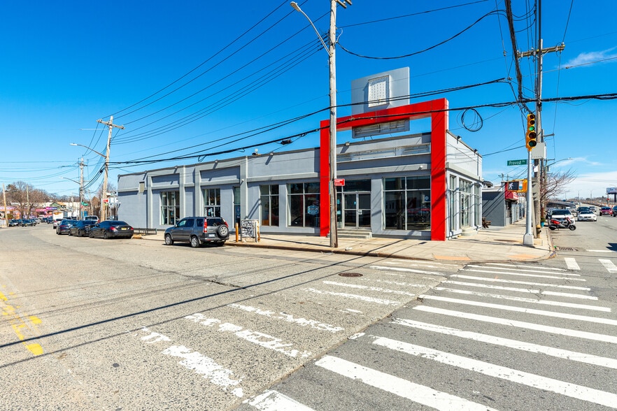 Primary Photo Of 4101 Boston Rd, Bronx Freestanding For Lease