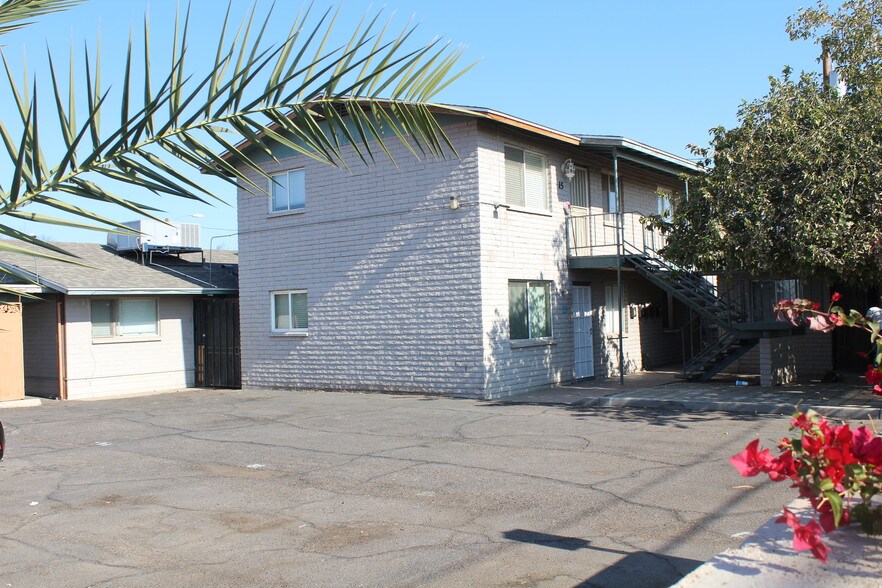 More Photos Of 7107-7113 N 53rd Ave, Glendale Apartments For Sale