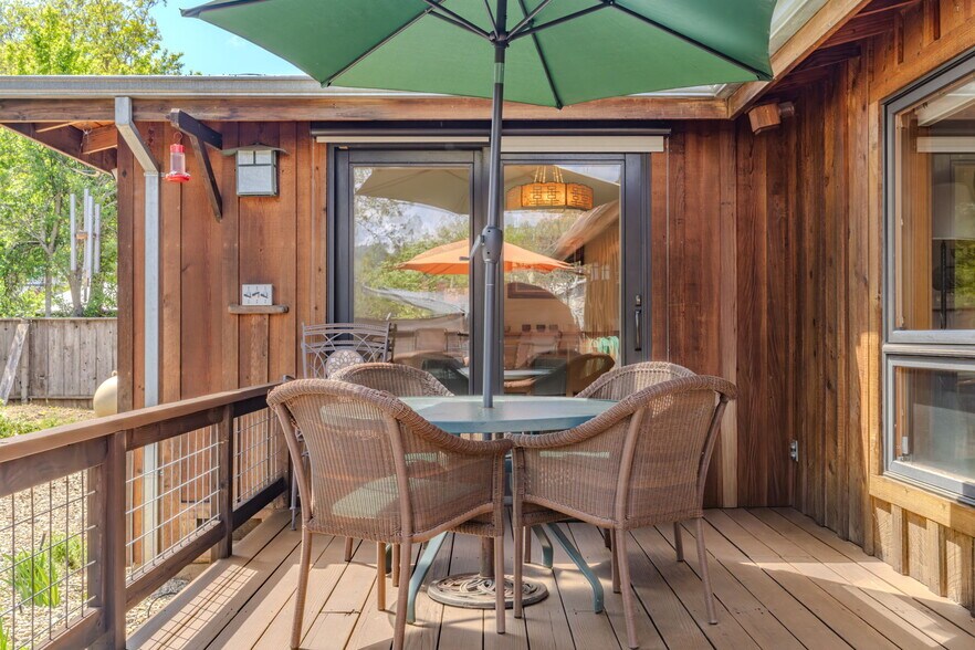 More Photos Of 21376 Consolation St, Volcano Specialty For Sale