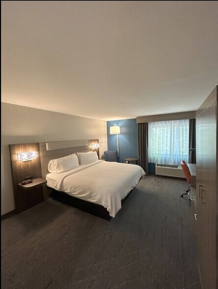 More Photos Of 2548 E Medina Rd, Tucson Hospitality For Sale