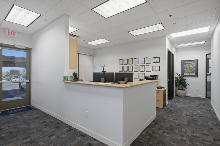 More Photos Of 10151 Park Run Dr, Las Vegas Office For Sale
