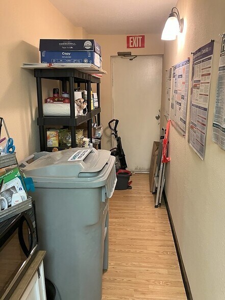 More Photos Of 24862 Loop 494, Porter Auto Repair For Sale