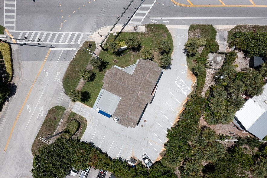 More Photos Of 9300 N A1A, Vero Beach Freestanding For Sale