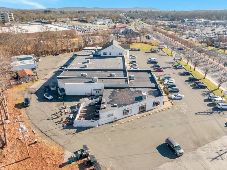 More Photos Of 148-164 E Route 59, Nanuet Unknown For Lease