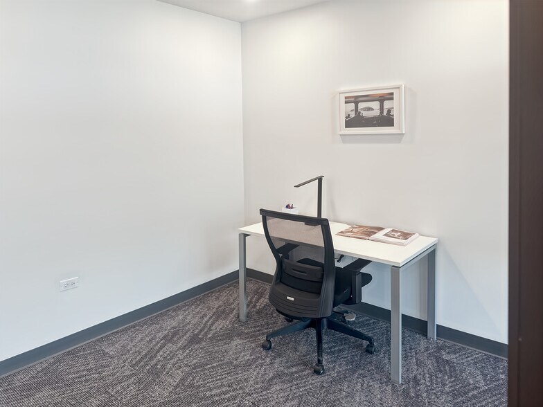 More Photos Of 9601 N Centennial Dr, Munster Coworking Space