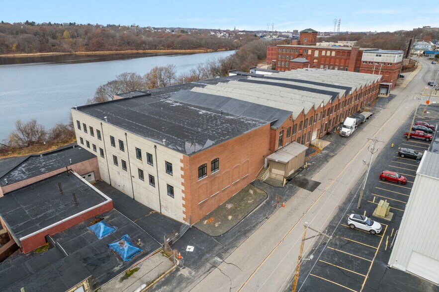 More Photos Of 721 School St, Pawtucket Manufacturing For Lease