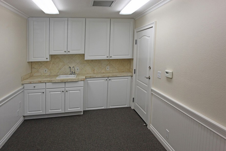 More Photos Of 1080 Carol Ln, Lafayette Office For Sale