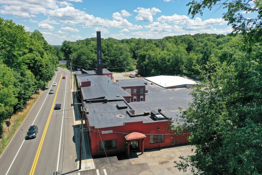 More Photos Of 21-69 S Main St, Leicester Service For Lease
