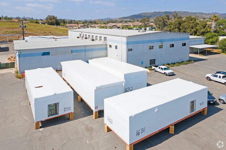 More Photos Of 528 E Mission Rd, San Marcos Manufacturing For Sale