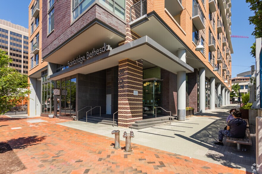 More Photos Of 4918 Saint Elmo Ave, Bethesda Apartments For Lease