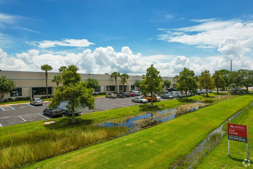 More Photos Of 602-624 S Ware Blvd, Tampa Distribution For Lease