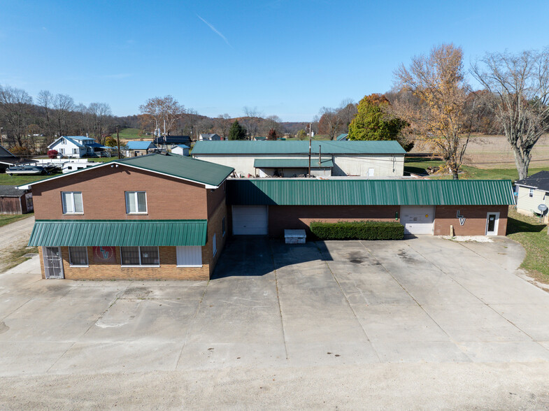 Primary Photo Of 10540 State Route 800 SE, Uhrichsville Office For Sale