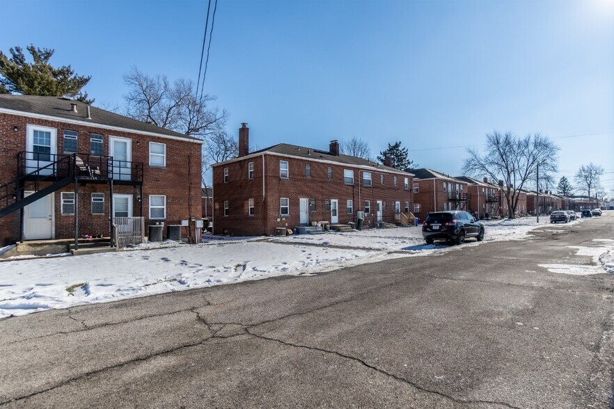 More Photos Of 299-377 Mayfair Blvd, Columbus Apartments For Sale