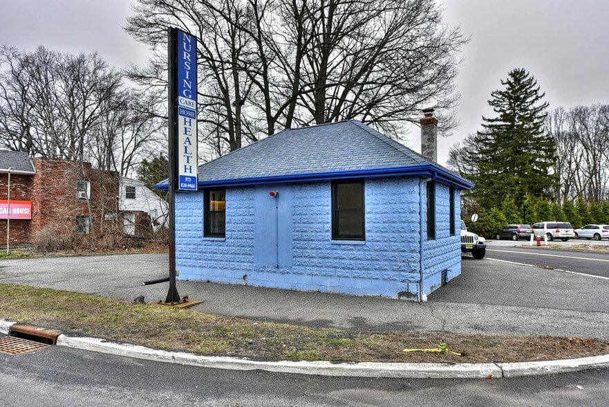 More Photos Of 1432 State Rt 23, Butler Freestanding For Lease