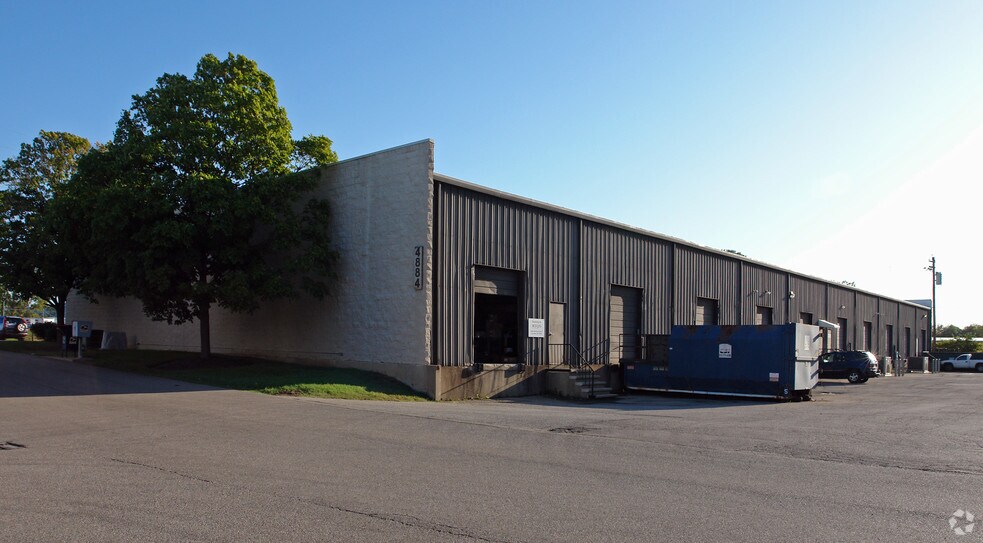 More Photos Of 4884 Duff Dr, Cincinnati Warehouse For Lease