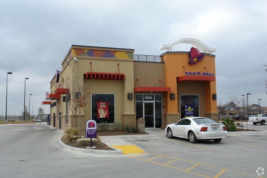 More Photos Of 550 Old San Antonio Rd, Buda Unknown For Lease