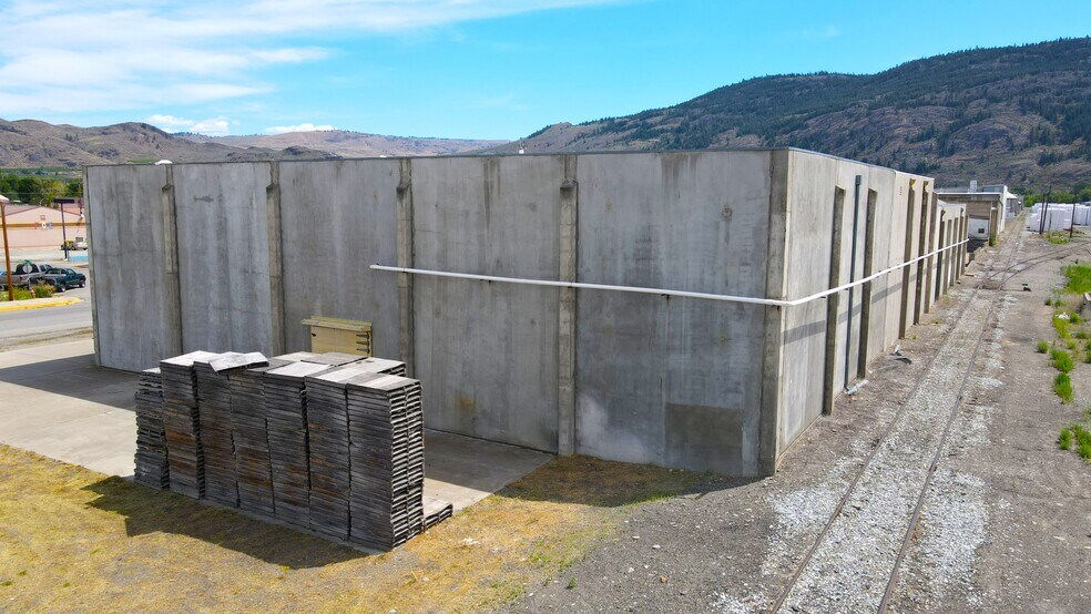 More Photos Of 602 Apple Way Ave, Oroville Warehouse For Sale
