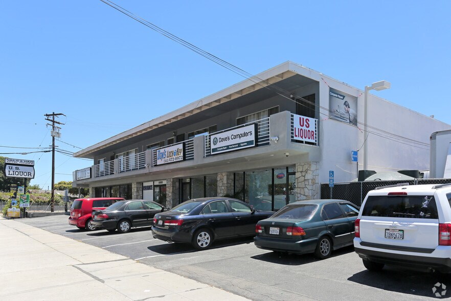 More Photos Of 3116-3128 N Los Coyotes Diagonal, Long Beach Storefront Retail Residential For Sale