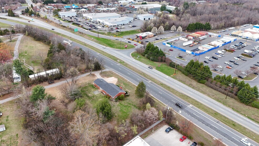 More Photos Of 1001 E Lynchburg Salem Tpke, Bedford Office For Sale