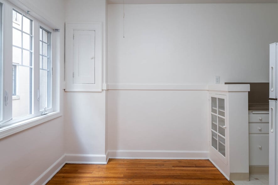 More Photos Of 911 SW 21st Ave, Portland Apartments For Sale