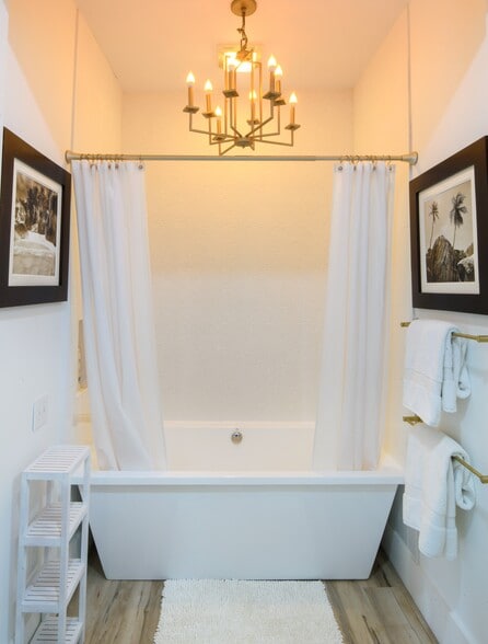 More Photos Of 13662 Red Arrow Hwy, Harbert Hotel For Sale