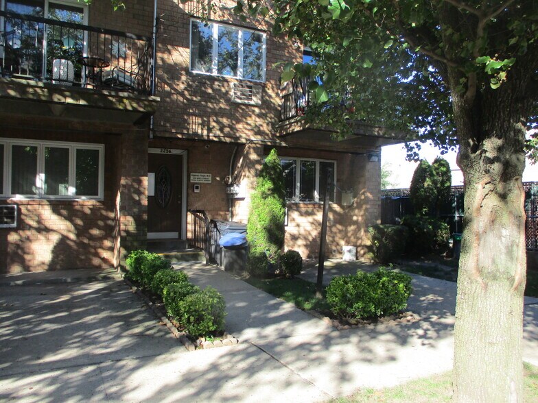More Photos Of 2256 Hendrickson St, Brooklyn Apartments For Lease