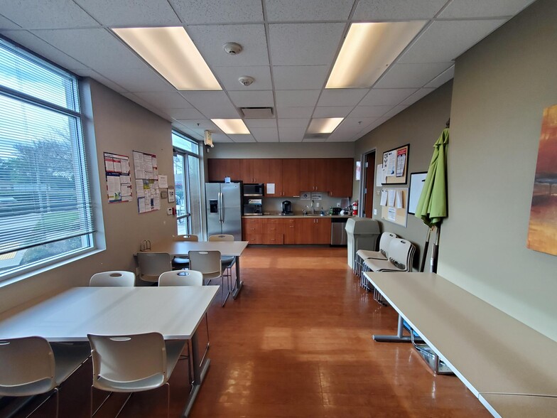 More Photos Of 39180 Farwell Dr, Fremont Medical For Lease