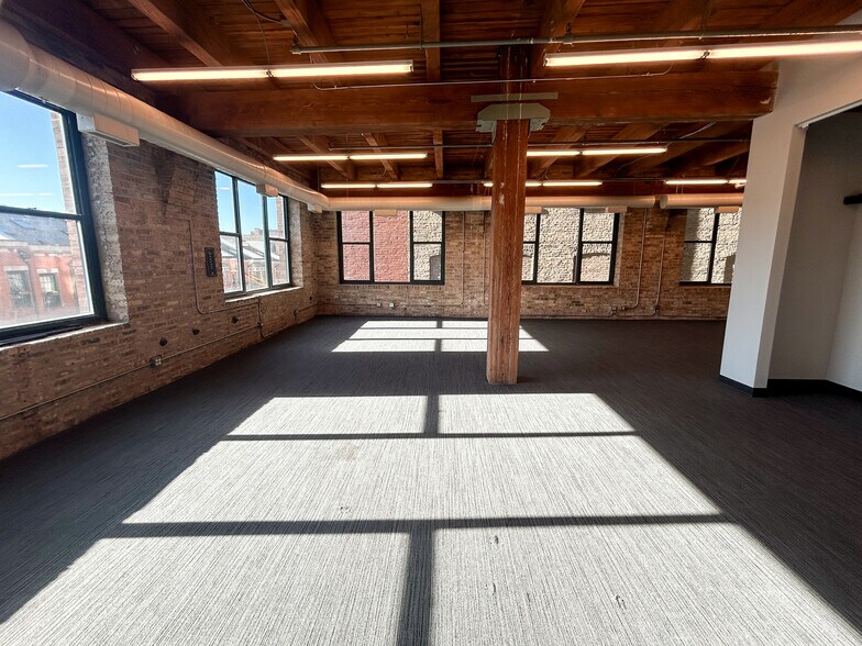 More Photos Of 770 N Halsted St, Chicago Office For Lease