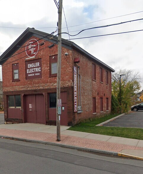 More Photos Of 609 Columbia St, Utica Freestanding For Lease