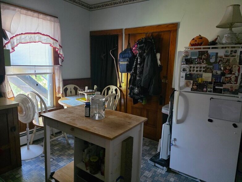 More Photos Of 115 Limerock St, Rockland Apartments For Sale