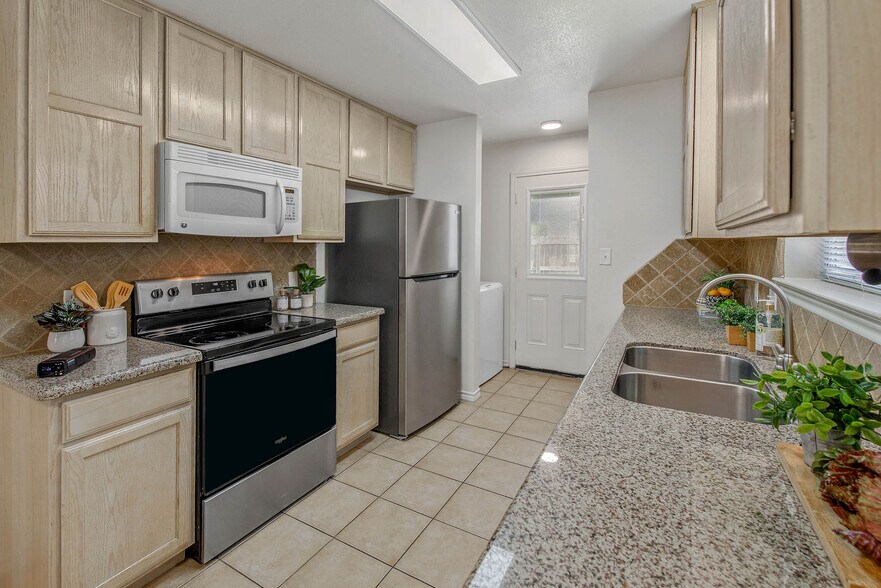 More Photos Of 1128-1136 Gridiron Drive, College Station Apartments For Sale