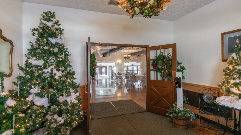 More Photos Of 271 Columbia Ave, Depew Lodge Meeting Hall For Sale