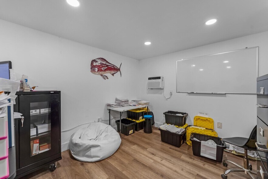 More Photos Of 2201-2227 SW 57th Ave, West Park Warehouse For Sale
